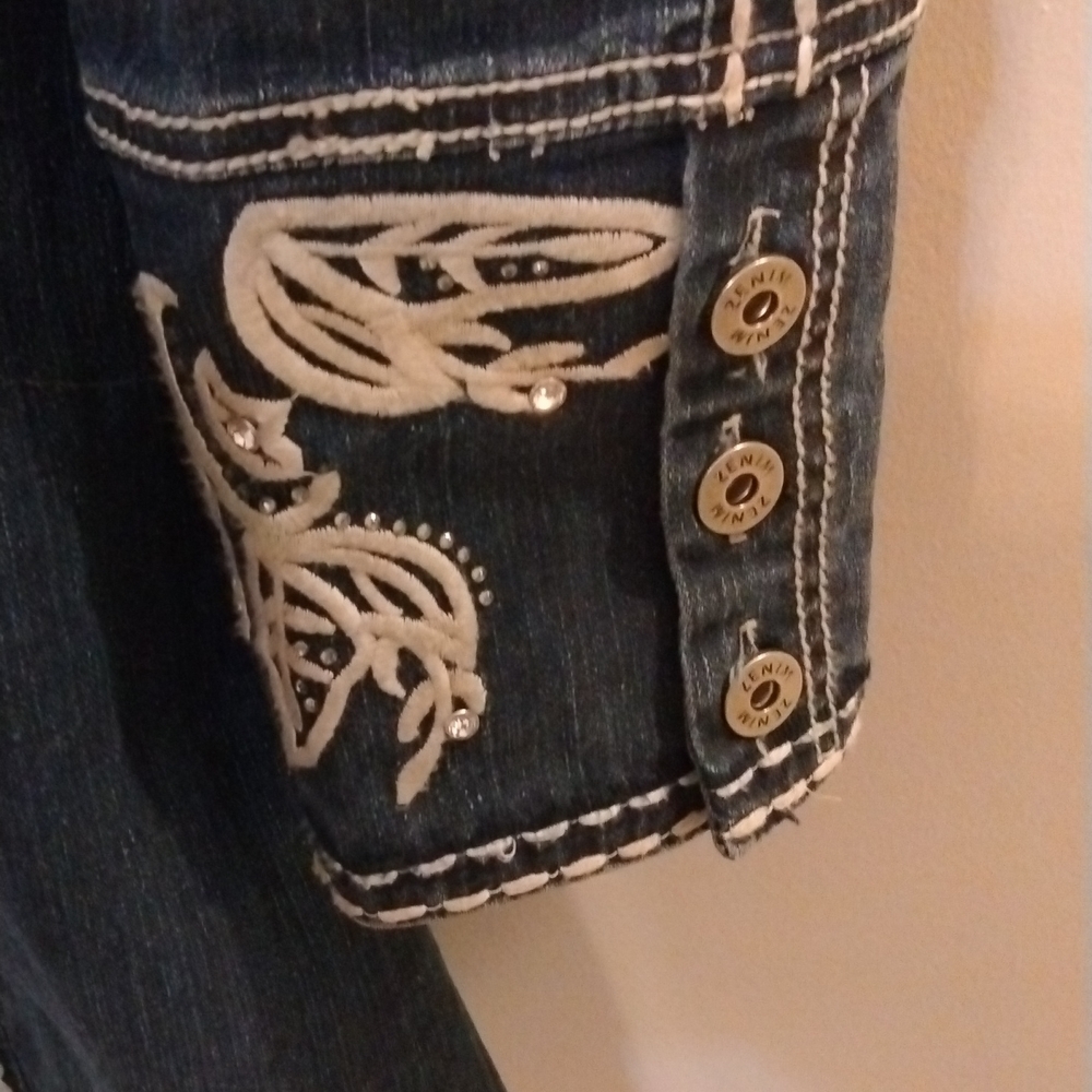 Zenim Denim knee length Denim Jacket with embroidery and rhinestones, size Med - Picture 4 of 9